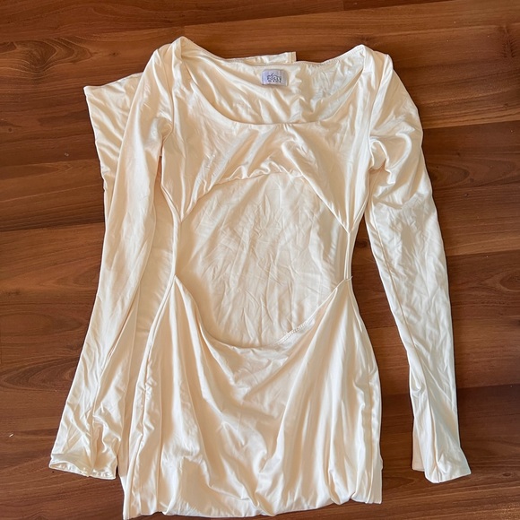 Longsleeve cut out maxi dress maternity cream - Picture 2 of 7